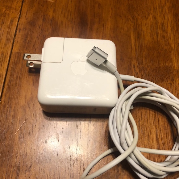 MacBook air charger - Picture 1 of 2
